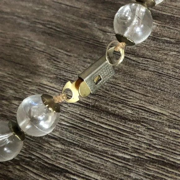 Vtg Lucite Beaded Necklace - Picture 6 of 11